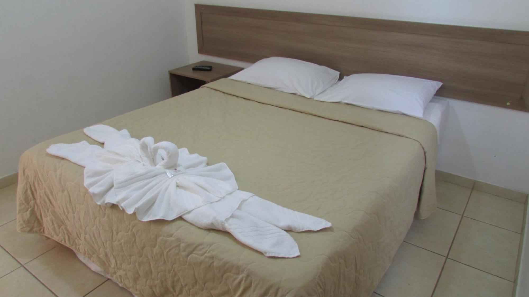 גוברנדור ולדארס Hotel Oitis מראה חיצוני תמונה