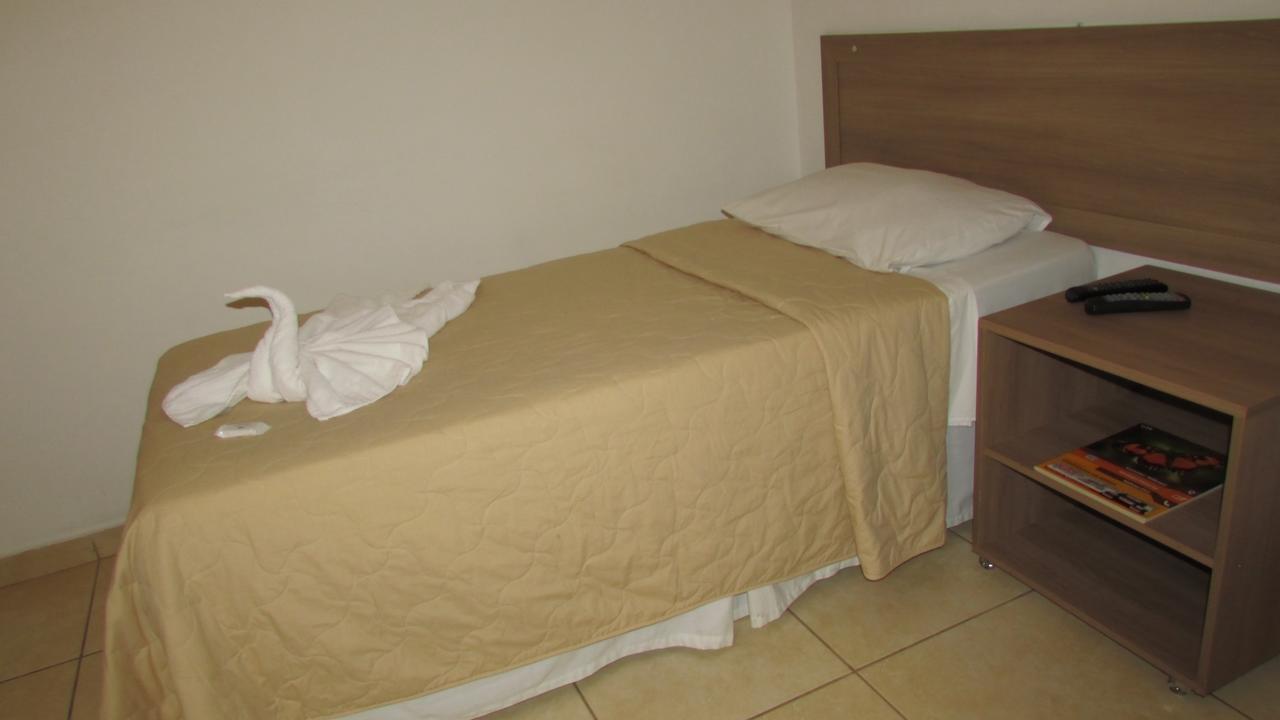 גוברנדור ולדארס Hotel Oitis מראה חיצוני תמונה